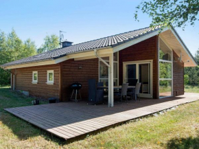 Cosy Holiday Home in Jutland with Whirlpool